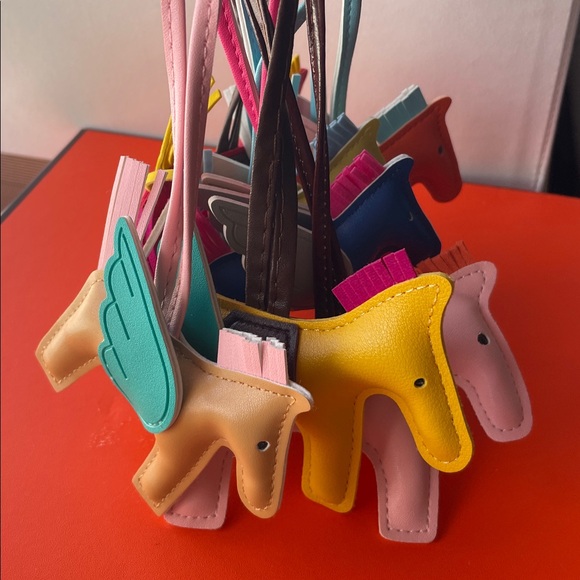 Multiple colors available Yellow Horse-Shaped Keychain - Picture 2 of 4